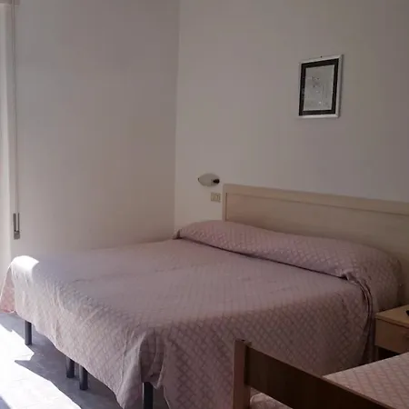 Elisabetta 2* Cinquale