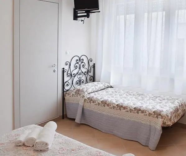 מלון Elisabetta 2*